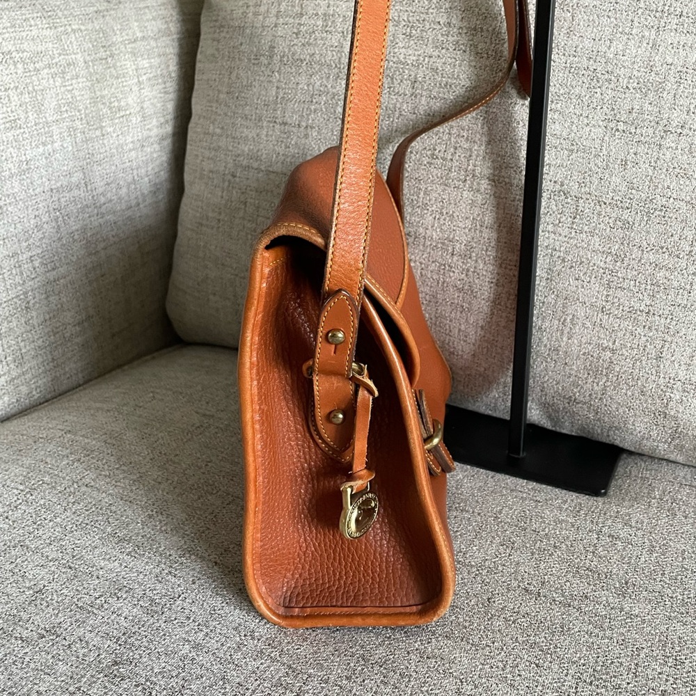 Dooney & Bourke All Weather 2 Duck, Vintage. Pebble Leather. Dark Tan. Like New! - Picture 12 of 15